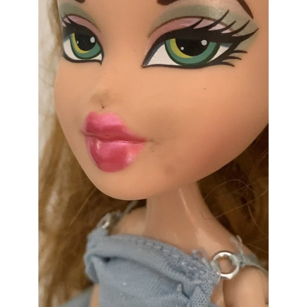 Bratz‎ 2002 Meygan Strut It Doll MGA Vintage